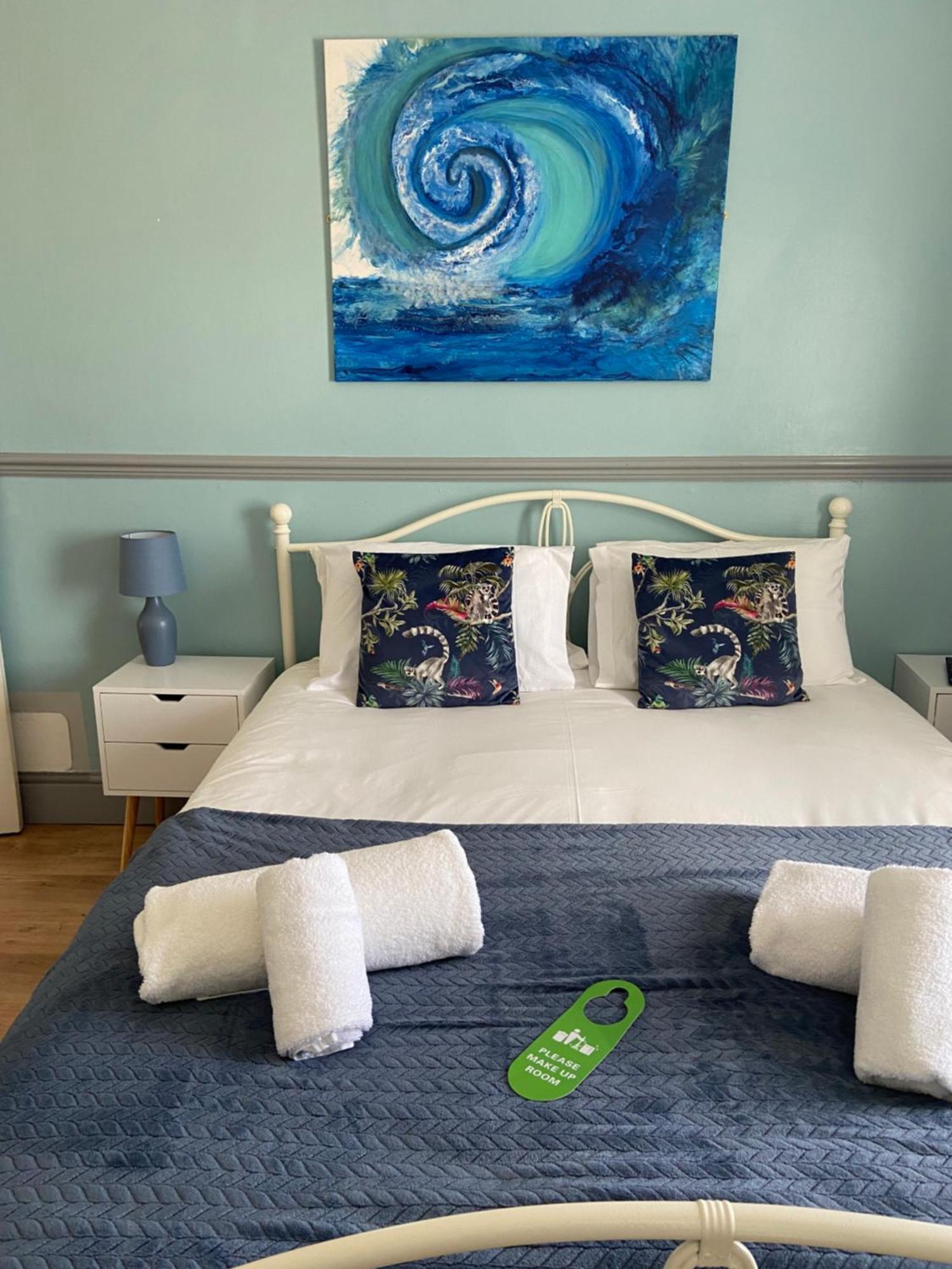 Lilyrose Hotel Уитби Номер фото