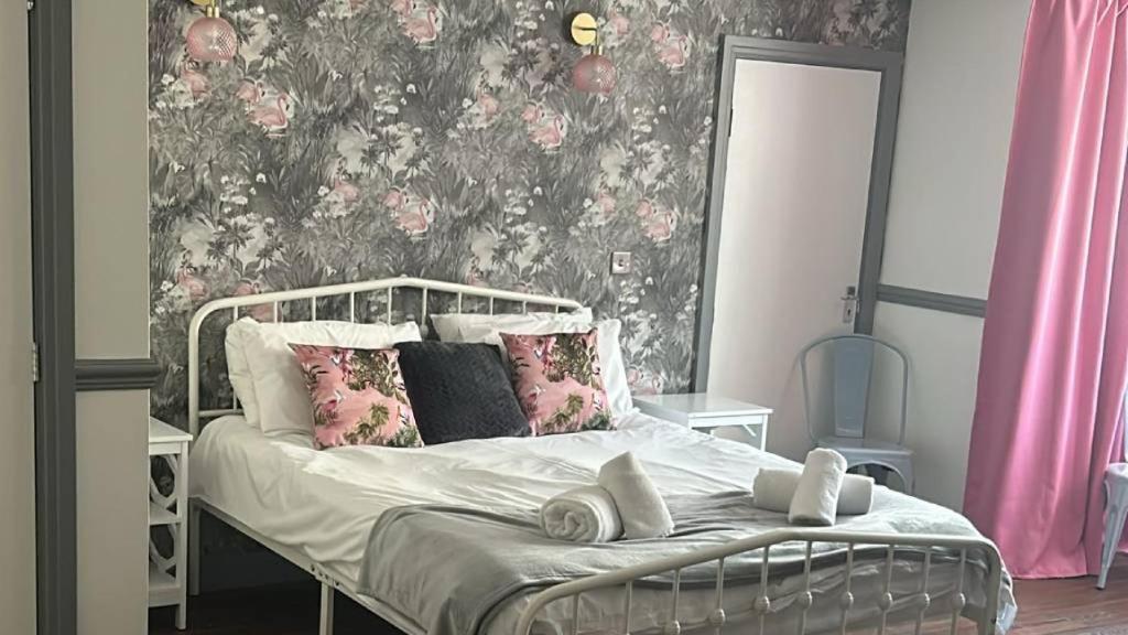 Lilyrose Hotel Уитби Экстерьер фото